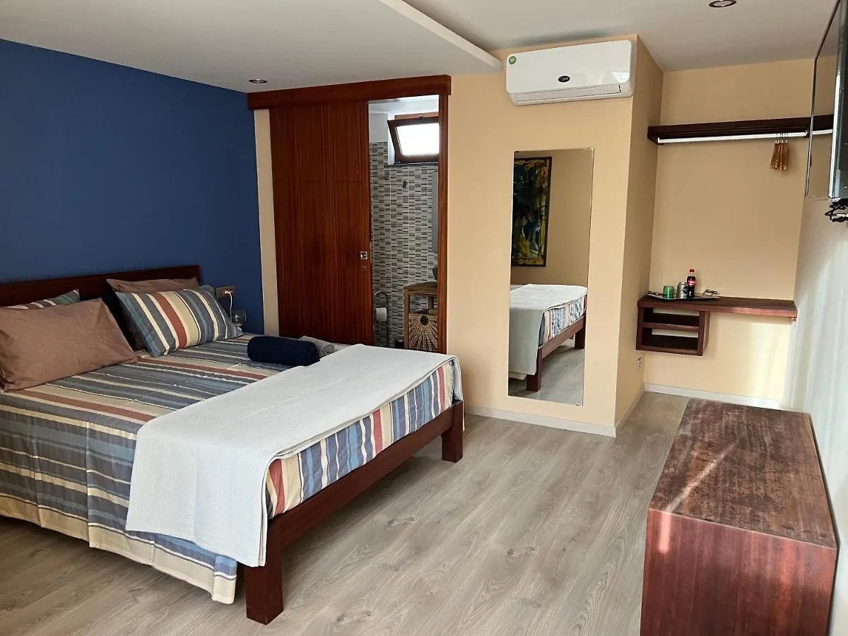 מלון מינדלו Orietta Residencial 0*,